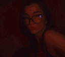 mimikiss animated Discord emote from REEZYHOME