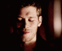 Klaus_stare animated GIF emoji - Vampires 18+ ⛧﹒Goths & Emos﹒⛧