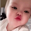 lyf_kiss animated Discord emote - ♡ Dhadkan || Chill・Social・Dating・Hindi・Fun・Active・VC