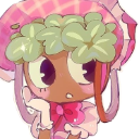 Bassie character from Cookie Run looking confused with a clover crown and pink bonnet.